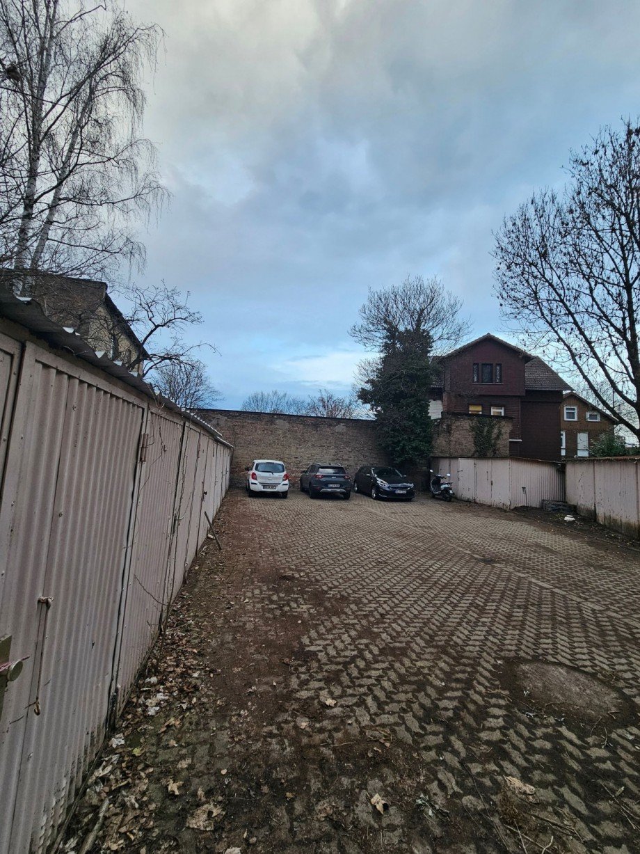 Hinterhof mit Garagen Gemischt-Grundst�ck Braunschweig