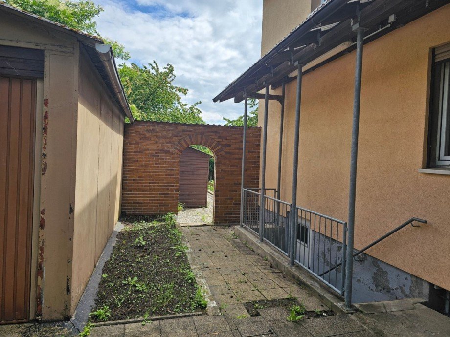GARTEN- & KELLERZUGANG Einfamilienhaus Timmerlah