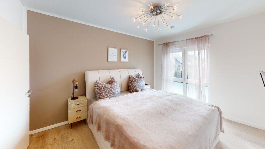 SCHLAFZIM. MIT ANKLEIDE Einfamilienhaus Vechelde