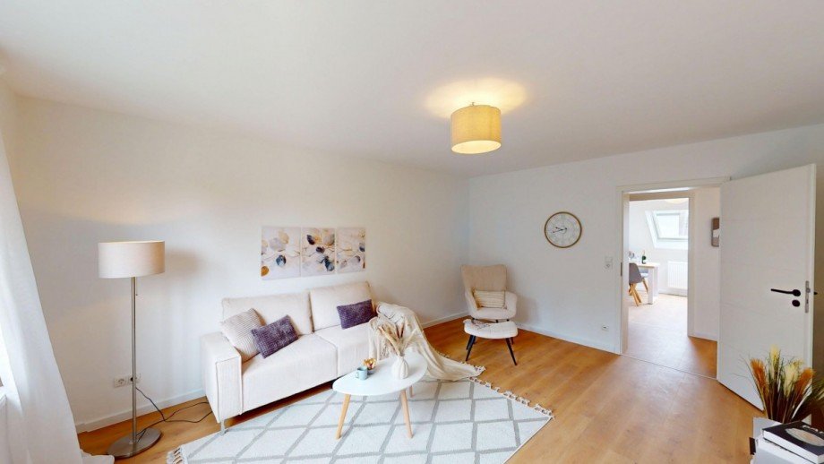WOHNZIMMER MIT FLURBLICK Etagenwohnung Braunschweig