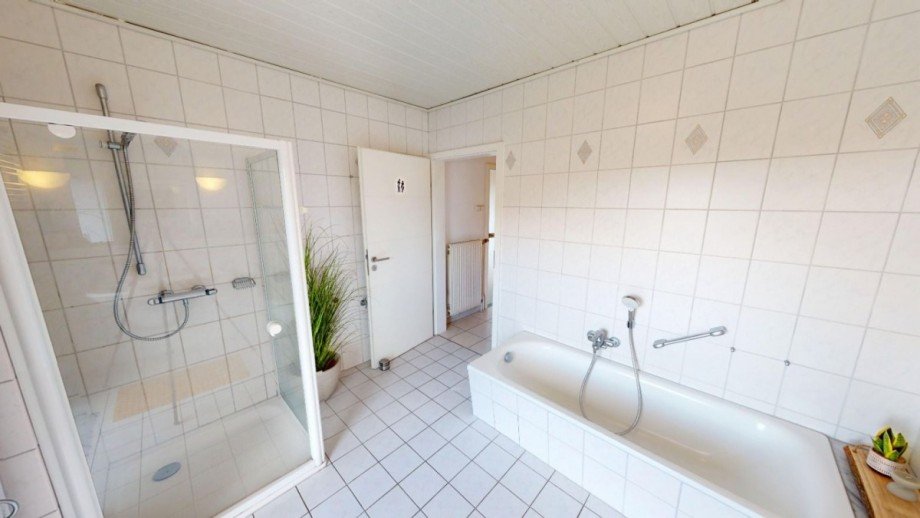 Badezimmer 2.jpg Einfamilienhaus Goslar-Oker
