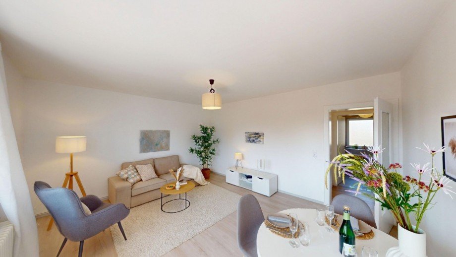 GROSSZ�GIGES WOHNZIMMER Etagenwohnung Wolfenb�ttel