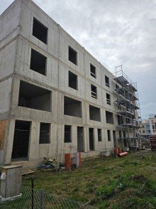 AUSSENANSICHT ROHBAUTEN NEUBAU REIHENENDHAUS ZUR VERWIRKLICHUNG EIGENER TR�UME AM NORDPARK - BS